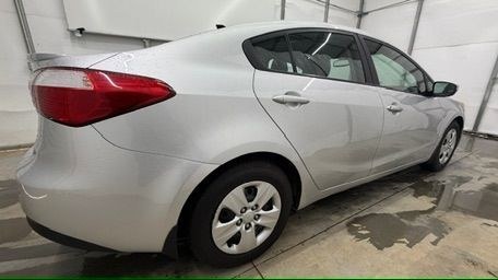 2015 Silver Kia Forte LX (KNAFK4A65F5) with an 1.8L I-4 DOHC engine, located at 1806 Veterans Memorial Hwy SW, Austell, GA, 30168, (770) 944-9558, 33.817959, -84.606987 - Photo#6