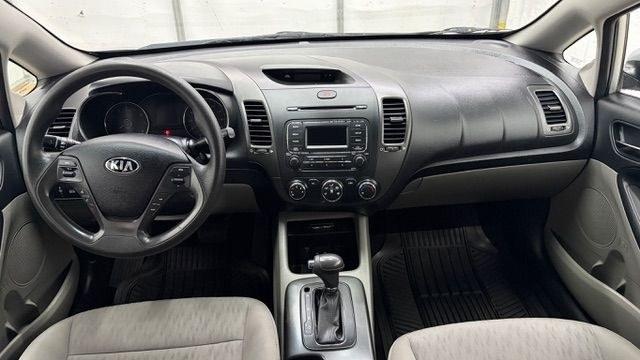2015 Silver Kia Forte LX (KNAFK4A65F5) with an 1.8L I-4 DOHC engine, located at 1806 Veterans Memorial Hwy SW, Austell, GA, 30168, (770) 944-9558, 33.817959, -84.606987 - Photo#15