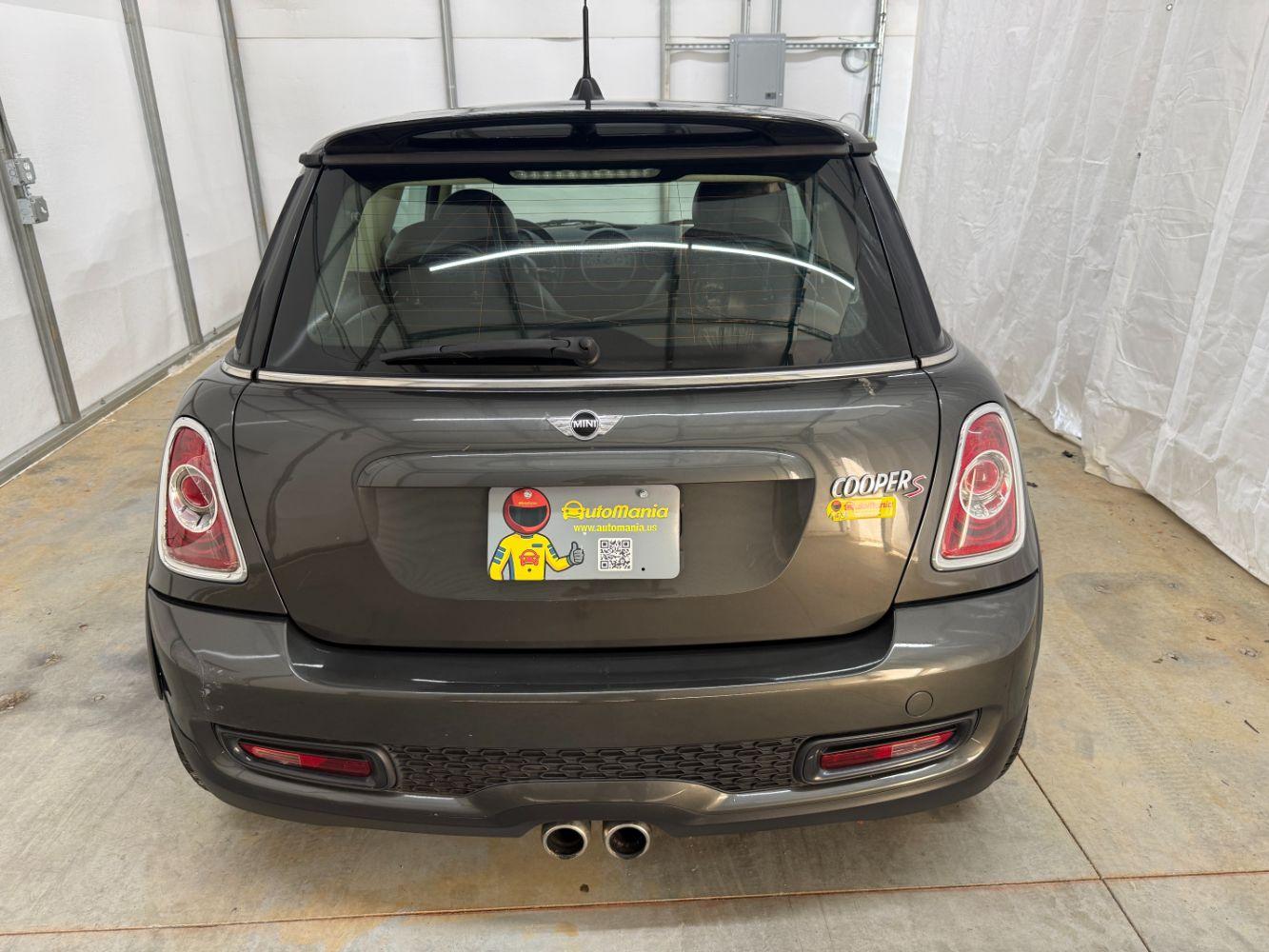 2011 Gray MINI Cooper S S (WMWSV3C54BT) , located at 1806 Veterans Memorial Hwy SW, Austell, GA, 30168, (770) 944-9558, 33.817959, -84.606987- Photo#4