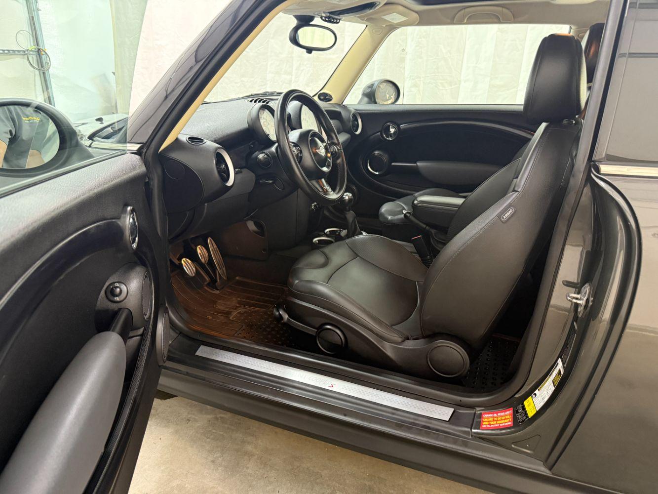 2011 Gray MINI Cooper S S (WMWSV3C54BT) , located at 1806 Veterans Memorial Hwy SW, Austell, GA, 30168, (770) 944-9558, 33.817959, -84.606987- Photo#10