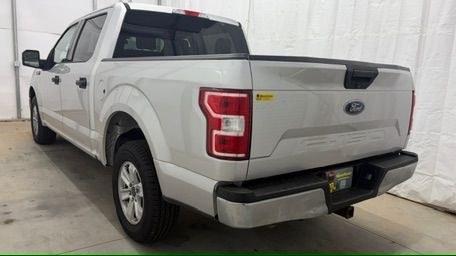 2018 Silver Ford F-150 XLT (1FTEW1C55JF) , located at 1806 Veterans Memorial Hwy SW, Austell, GA, 30168, (770) 944-9558, 33.817959, -84.606987 - Why Choose Automania? At Automania, we make car buying easy and stress-free, with over 20 years serving Austell, GA and the surrounding communities. WE FINANCE GOOD AND NOT SO GOOD CREDIT, we work with all credit types, and every vehicle comes with a free vehicle history report so you know its backg- Photo#3