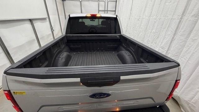 2018 Silver Ford F-150 XLT (1FTEW1C55JF) , located at 1806 Veterans Memorial Hwy SW, Austell, GA, 30168, (770) 944-9558, 33.817959, -84.606987 - Why Choose Automania? At Automania, we make car buying easy and stress-free, with over 20 years serving Austell, GA and the surrounding communities. WE FINANCE GOOD AND NOT SO GOOD CREDIT, we work with all credit types, and every vehicle comes with a free vehicle history report so you know its backg- Photo#16