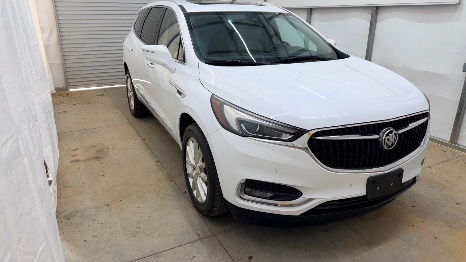 2018 White Buick Enclave Premium (5GAERCKW9JJ) with an 3.6L V-6 gasoline direct injection engine, located at 1806 Veterans Memorial Hwy SW, Austell, GA, 30168, (770) 944-9558, 33.817959, -84.606987 - Photo#8