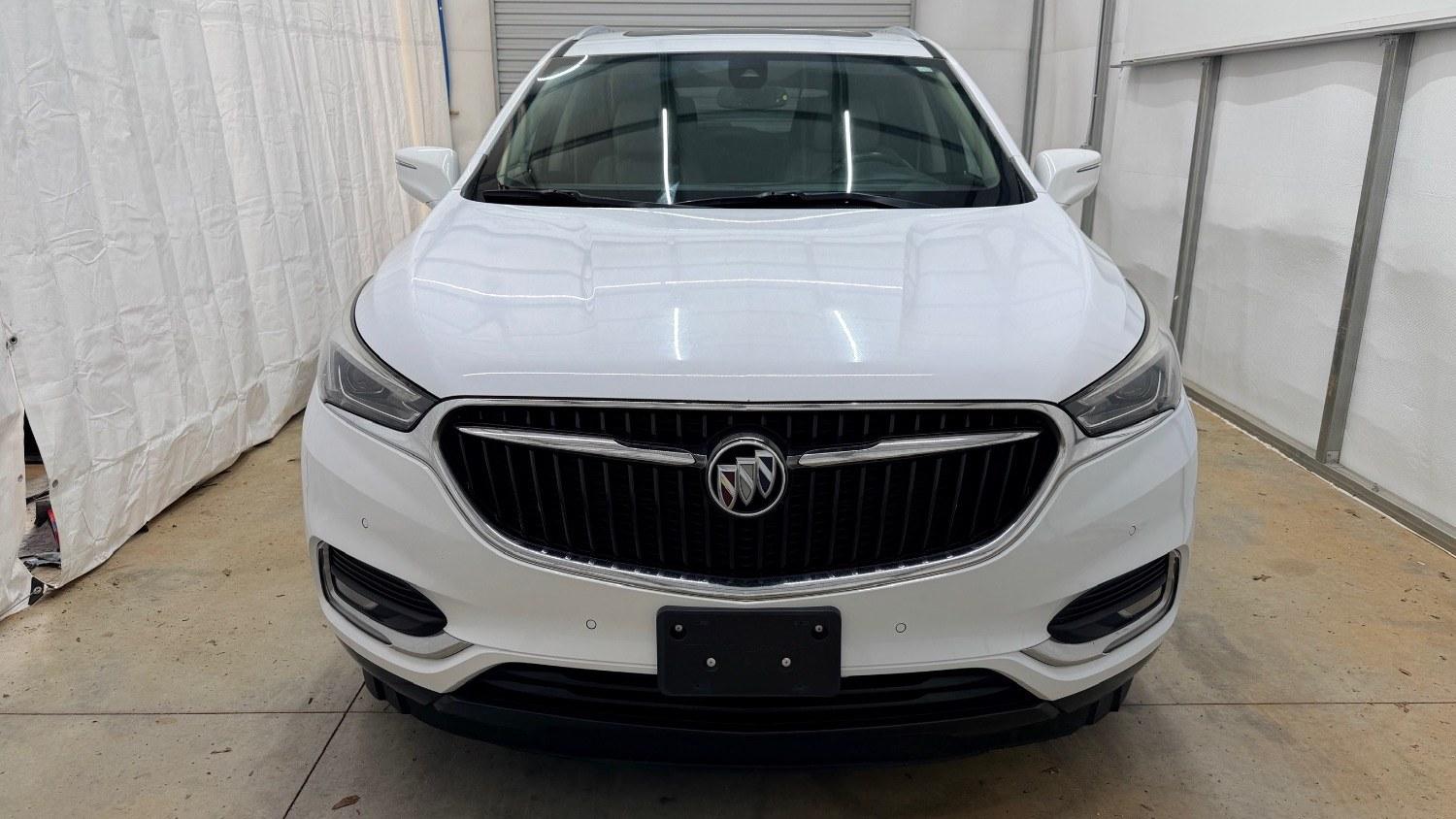 2018 White Buick Enclave Premium (5GAERCKW9JJ) with an 3.6L V-6 gasoline direct injection engine, located at 1806 Veterans Memorial Hwy SW, Austell, GA, 30168, (770) 944-9558, 33.817959, -84.606987 - Photo#9