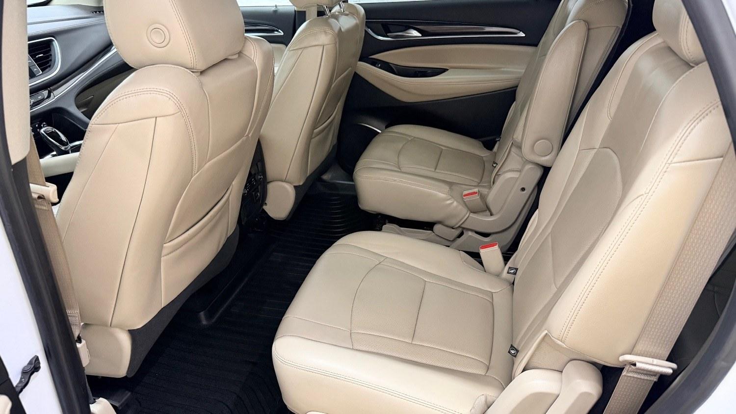 2018 White Buick Enclave Premium (5GAERCKW9JJ) with an 3.6L V-6 gasoline direct injection engine, located at 1806 Veterans Memorial Hwy SW, Austell, GA, 30168, (770) 944-9558, 33.817959, -84.606987 - Photo#13