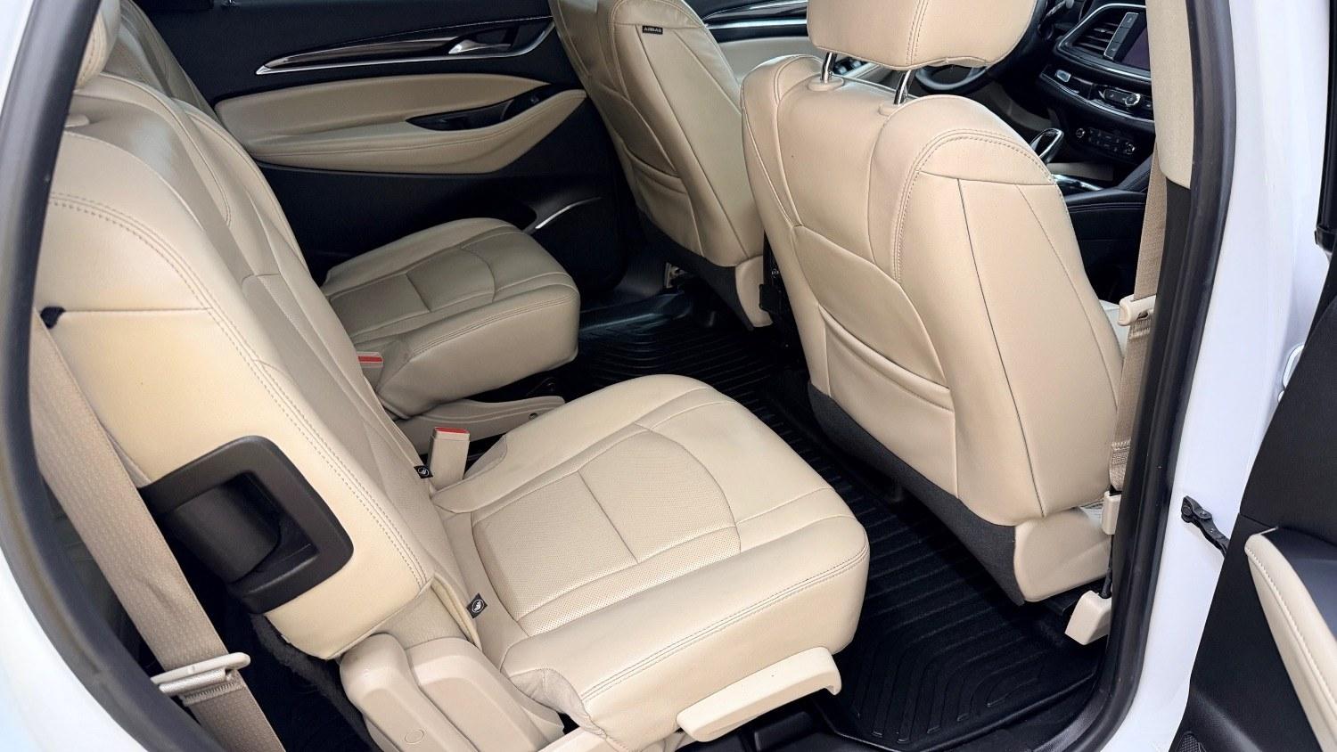 2018 White Buick Enclave Premium (5GAERCKW9JJ) with an 3.6L V-6 gasoline direct injection engine, located at 1806 Veterans Memorial Hwy SW, Austell, GA, 30168, (770) 944-9558, 33.817959, -84.606987 - Photo#17