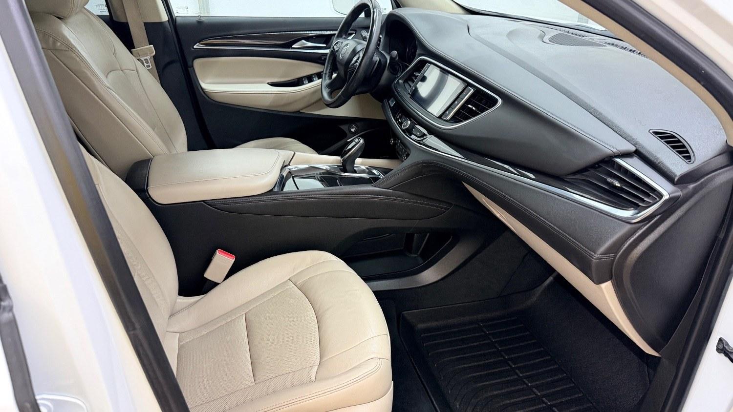 2018 White Buick Enclave Premium (5GAERCKW9JJ) with an 3.6L V-6 gasoline direct injection engine, located at 1806 Veterans Memorial Hwy SW, Austell, GA, 30168, (770) 944-9558, 33.817959, -84.606987 - Photo#19