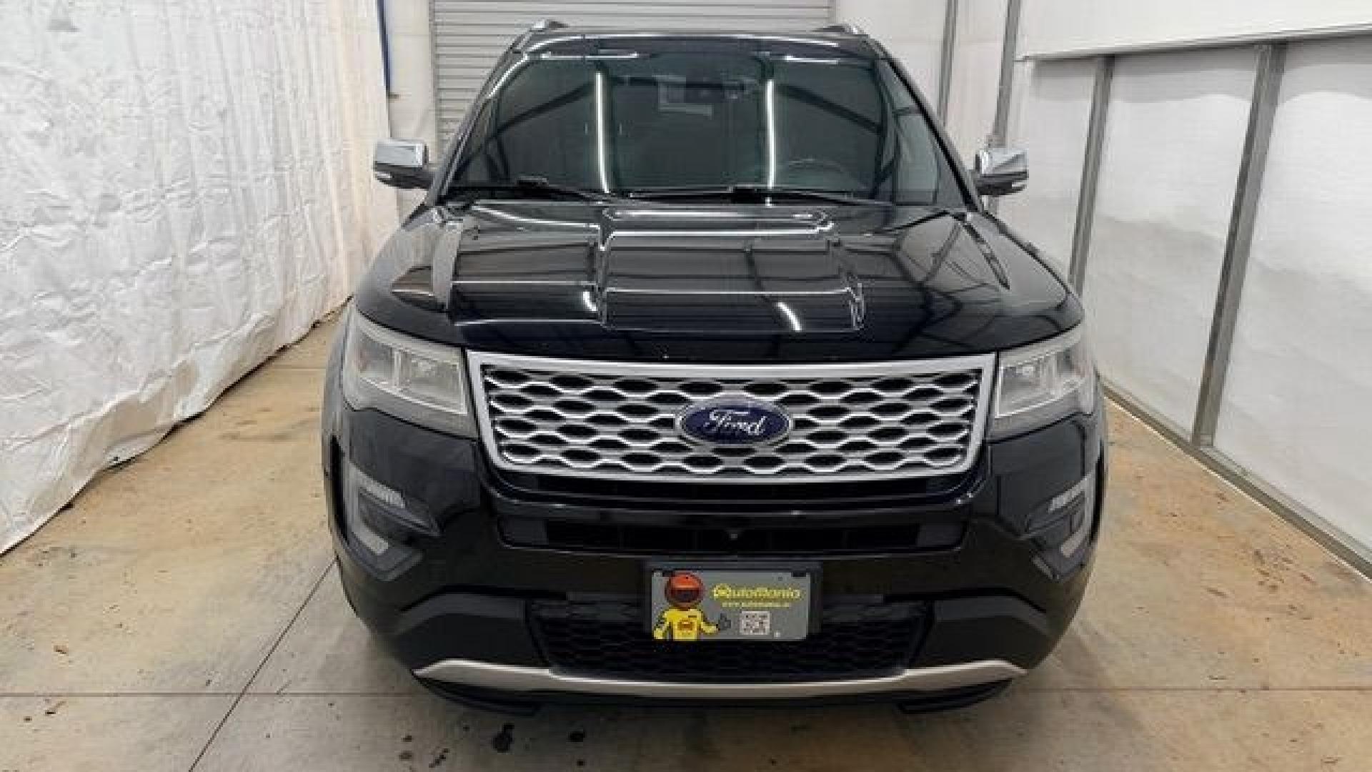 2016 Black Ford Explorer Platinum (1FM5K8HT0GG) with an EcoBoost 3.5L V-6 gasoline direct injection engine, located at 1806 Veterans Memorial Hwy SW, Austell, GA, 30168, (770) 944-9558, 33.817959, -84.606987 - Photo#9