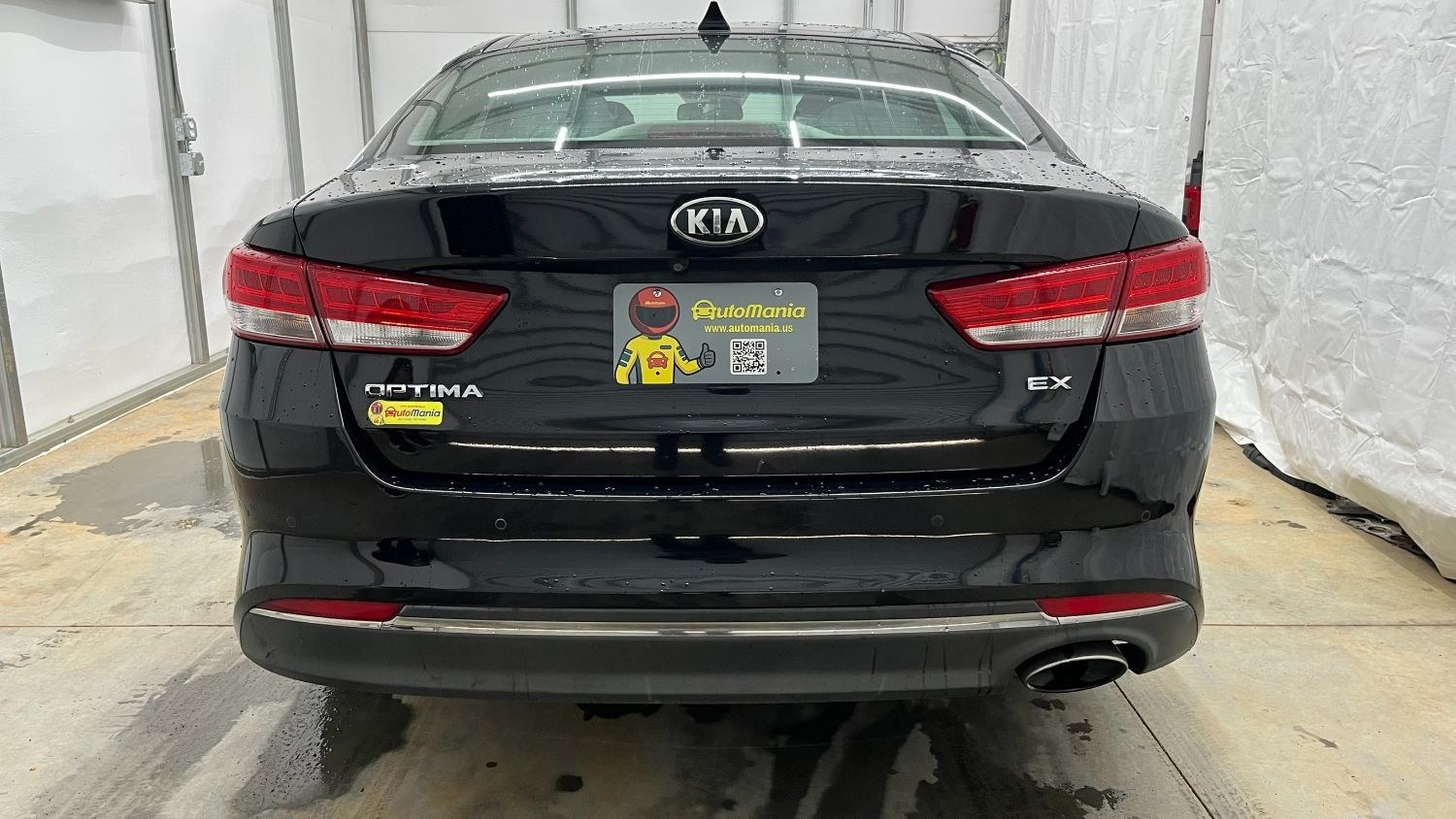 2018 Black Kia Optima EX (5XXGU4L30JG) with an Theta II 2.4L I-4 gasoline direct injection engine, located at 1806 Veterans Memorial Hwy SW, Austell, GA, 30168, (770) 944-9558, 33.817959, -84.606987 - Photo#4