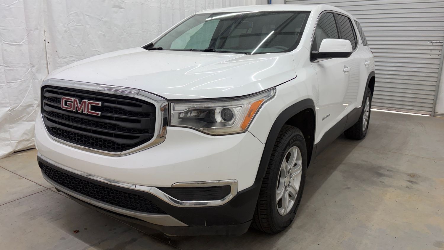 photo of 2017 GMC Acadia SLE-1