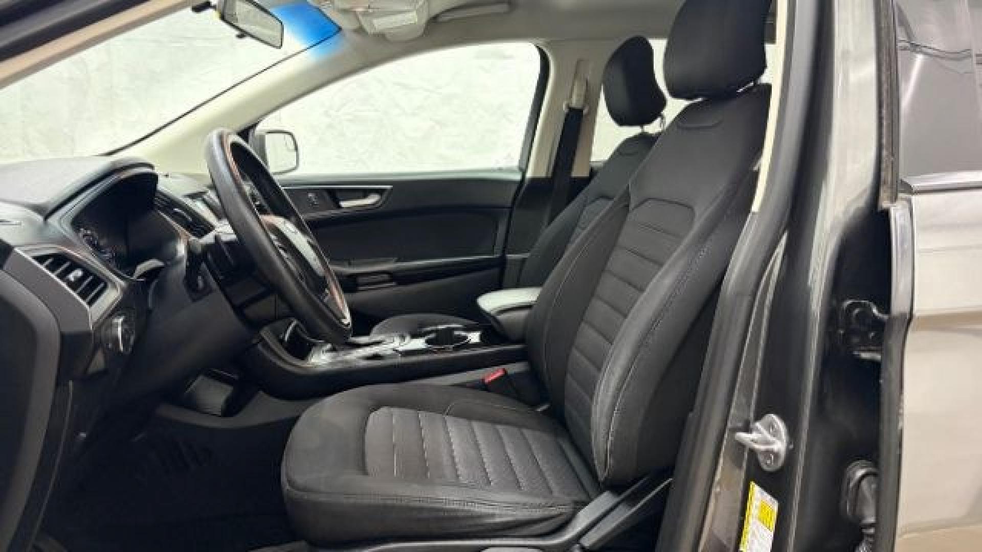 2016 Gray Ford Edge SE (2FMPK4G98GB) with an EcoBoost 2L I-4 gasoline direct injection engine, located at 1806 Veterans Memorial Hwy SW, Austell, GA, 30168, (770) 944-9558, 33.817959, -84.606987 - Photo#12