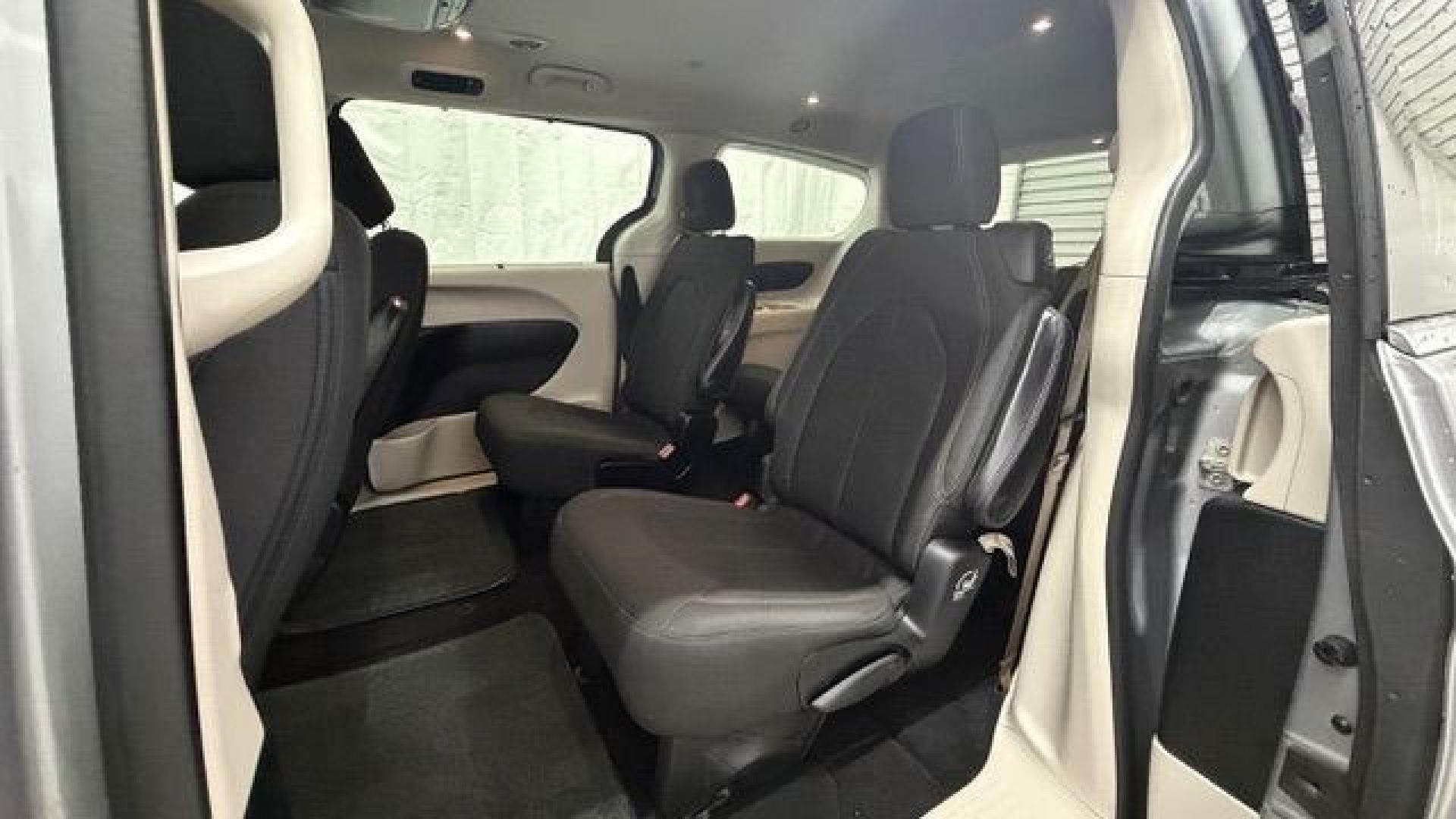 2018 Silver Chrysler Pacifica Touring Plus (2C4RC1FG8JR) with an 3.6L V-6 DOHC engine, located at 1806 Veterans Memorial Hwy SW, Austell, GA, 30168, (770) 944-9558, 33.817959, -84.606987 - Photo#13
