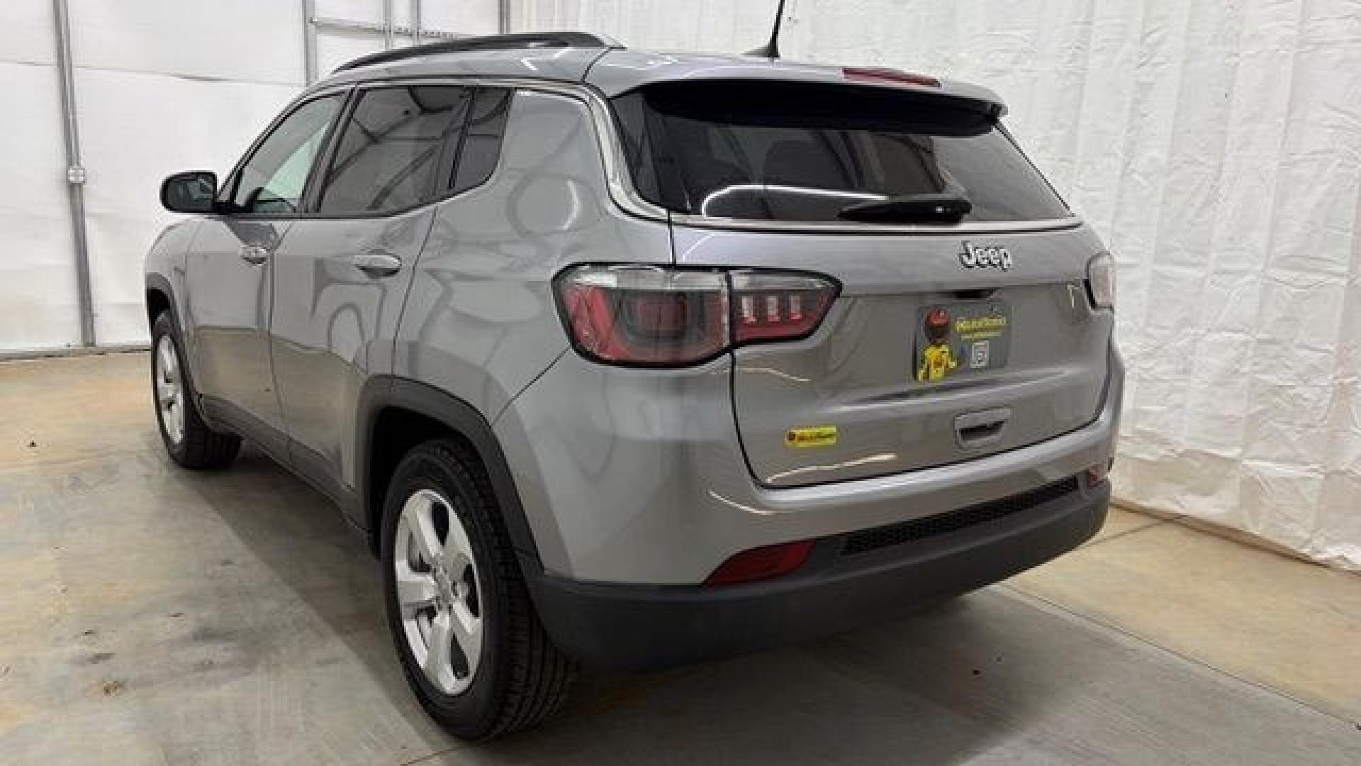 2019 Silver Jeep Compass Latitude FWD (3C4NJCBB2KT) with an 2.4L I-4 variable valve control engine, located at 1806 Veterans Memorial Hwy SW, Austell, GA, 30168, (770) 944-9558, 33.817959, -84.606987 - Photo#3
