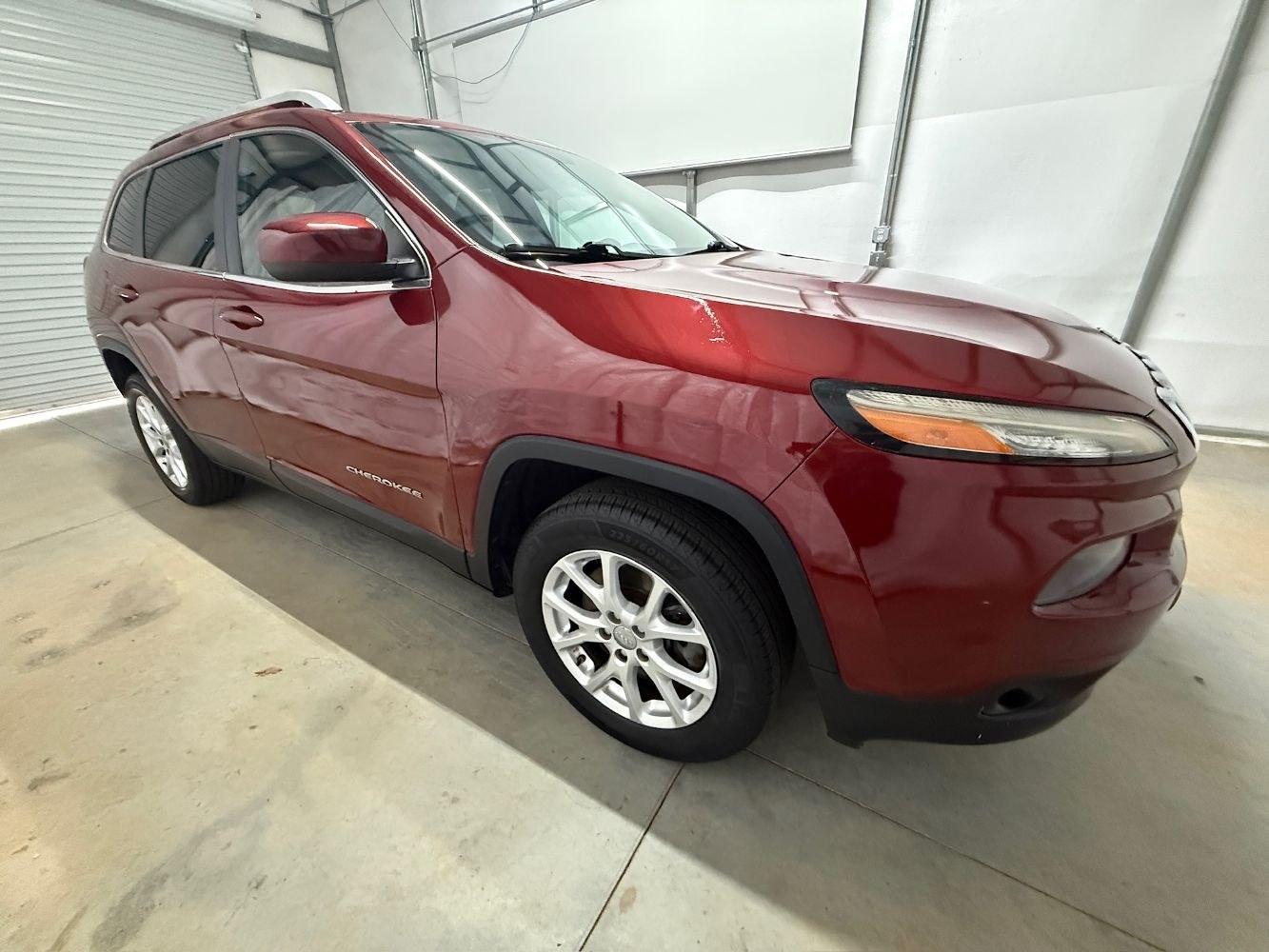 2014 Red Jeep Cherokee Latitude (1C4PJLCS5EW) , located at 1806 Veterans Memorial Hwy SW, Austell, GA, 30168, (770) 944-9558, 33.817959, -84.606987- Photo#7