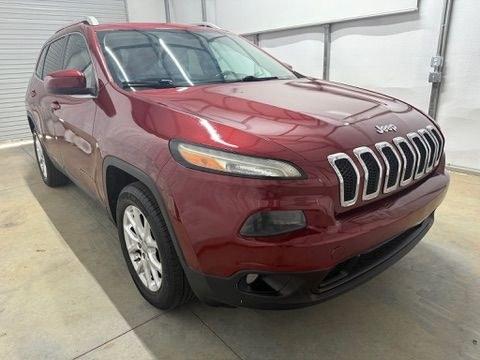 2014 Red Jeep Cherokee Latitude (1C4PJLCS5EW) , located at 1806 Veterans Memorial Hwy SW, Austell, GA, 30168, (770) 944-9558, 33.817959, -84.606987- Photo#8