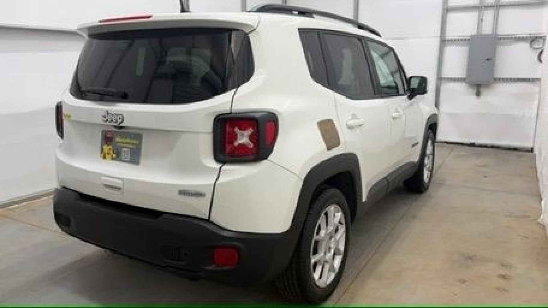 2021 White Jeep Renegade Latitude FWD (ZACNJCBB8MP) , located at 1806 Veterans Memorial Hwy SW, Austell, GA, 30168, (770) 944-9558, 33.817959, -84.606987- Photo#5