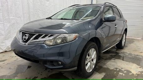 photo of 2011 Nissan Murano SV