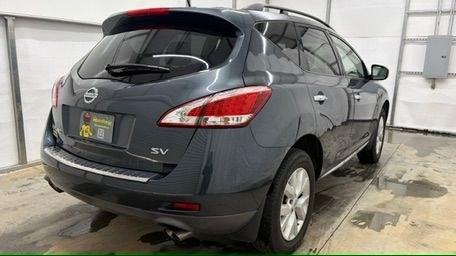 2011 Gray Nissan Murano SV (JN8AZ1MU1BW) with an 3.5L V-6 DOHC engine, located at 1806 Veterans Memorial Hwy SW, Austell, GA, 30168, (770) 944-9558, 33.817959, -84.606987 - Photo#5
