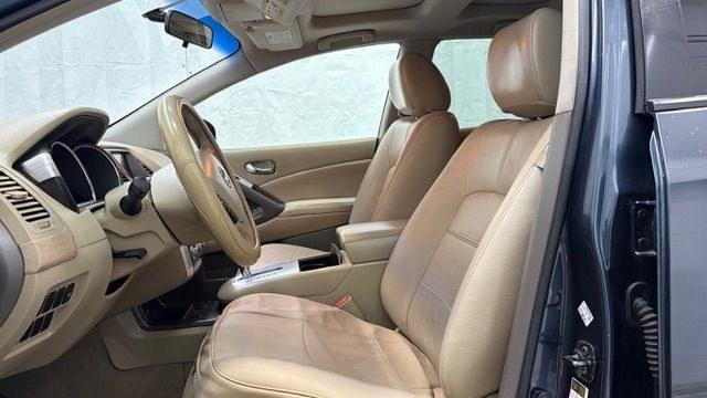 2011 Gray Nissan Murano SV (JN8AZ1MU1BW) with an 3.5L V-6 DOHC engine, located at 1806 Veterans Memorial Hwy SW, Austell, GA, 30168, (770) 944-9558, 33.817959, -84.606987 - Photo#11