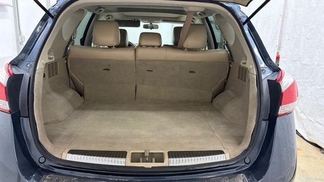 2011 Gray Nissan Murano SV (JN8AZ1MU1BW) with an 3.5L V-6 DOHC engine, located at 1806 Veterans Memorial Hwy SW, Austell, GA, 30168, (770) 944-9558, 33.817959, -84.606987 - Photo#16