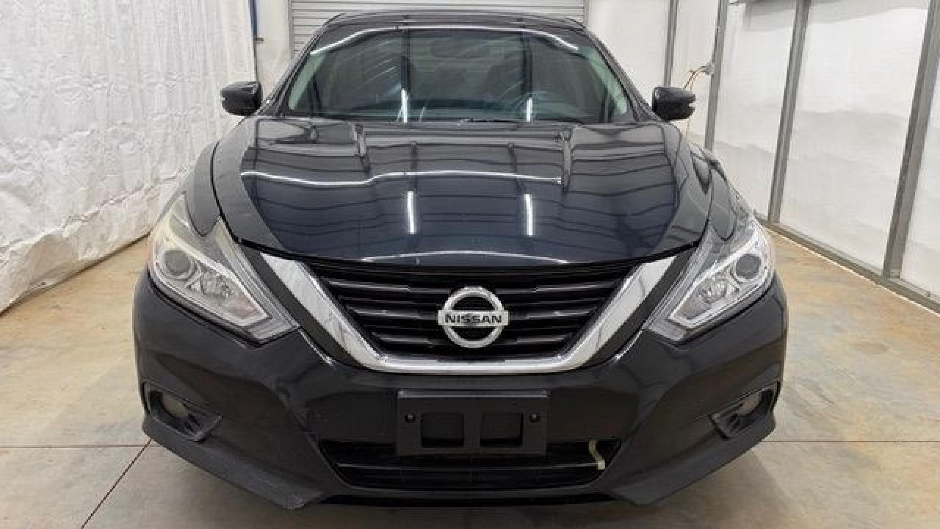 2017 BLACK Nissan Altima 2.5 SL (1N4AL3AP9HC) with an 2.5L I-4 DOHC engine, located at 1806 Veterans Memorial Hwy SW, Austell, GA, 30168, (770) 944-9558, 33.817959, -84.606987- Photo#9