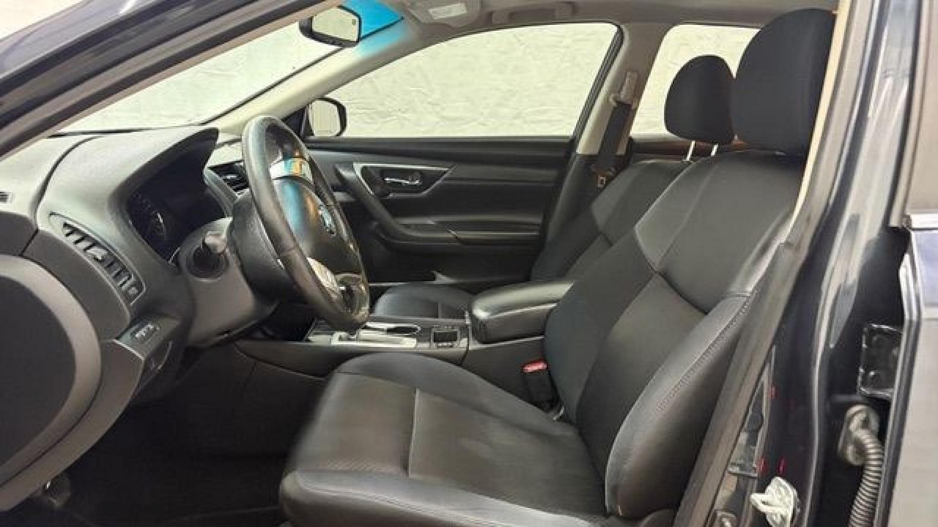 2017 BLACK Nissan Altima 2.5 SL (1N4AL3AP9HC) with an 2.5L I-4 DOHC engine, located at 1806 Veterans Memorial Hwy SW, Austell, GA, 30168, (770) 944-9558, 33.817959, -84.606987- Photo#11