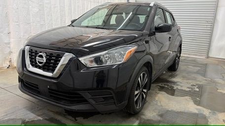 photo of 2020 Nissan Kicks SV Xtronic CVT