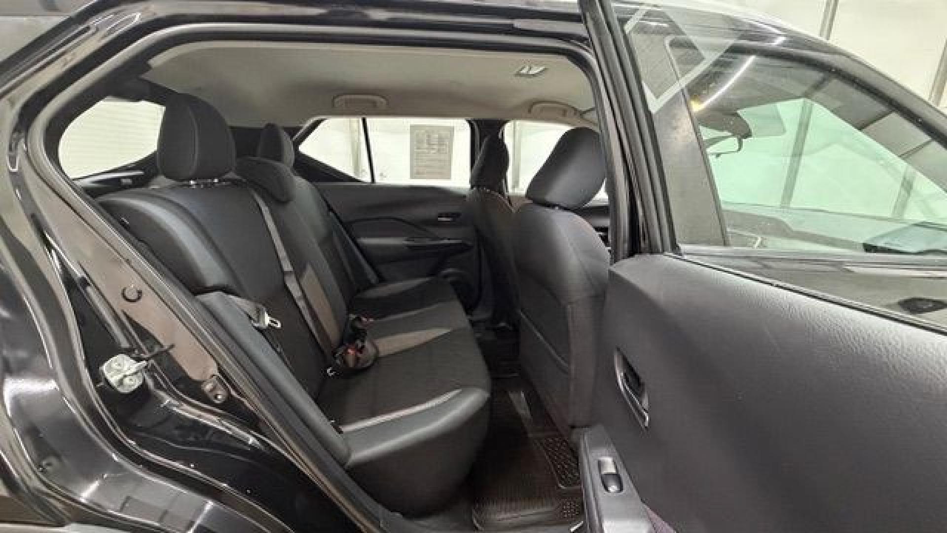 2020 Black Nissan Kicks SV Xtronic CVT (3N1CP5CV3LL) with an 1.6L I-4 DOHC engine, located at 1806 Veterans Memorial Hwy SW, Austell, GA, 30168, (770) 944-9558, 33.817959, -84.606987- Photo#16
