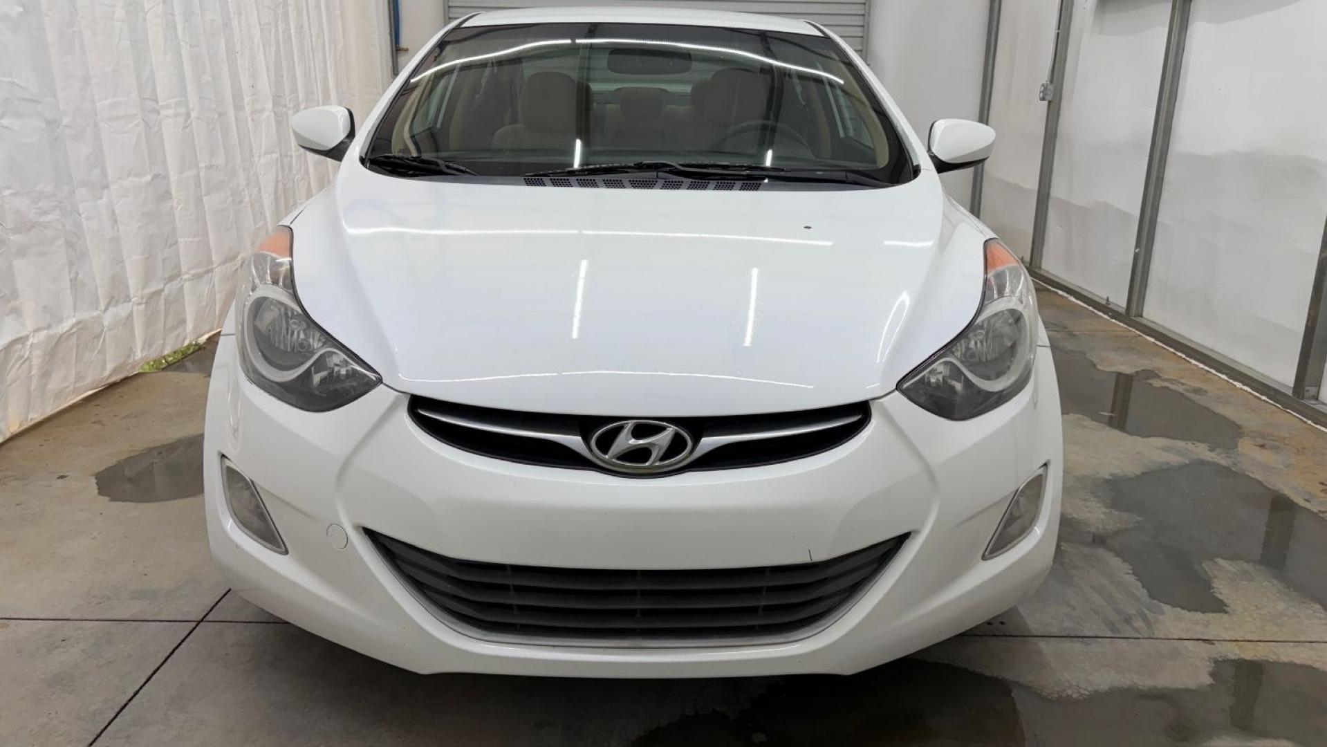 2013 White Hyundai Elantra GLS (5NPDH4AE6DH) with an 1.8L I-4 DOHC engine, located at 1806 Veterans Memorial Hwy SW, Austell, GA, 30168, (770) 944-9558, 33.817959, -84.606987- Photo#9