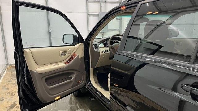 2005 Black Toyota Highlander V6 | Limited V6 (JTEDP21A150) with an 3.3L V-6 DOHC engine, located at 1806 Veterans Memorial Hwy SW, Austell, GA, 30168, (770) 944-9558, 33.817959, -84.606987 - Photo#10