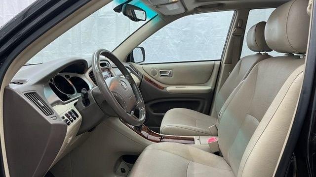 2005 Black Toyota Highlander V6 | Limited V6 (JTEDP21A150) with an 3.3L V-6 DOHC engine, located at 1806 Veterans Memorial Hwy SW, Austell, GA, 30168, (770) 944-9558, 33.817959, -84.606987 - Photo#11