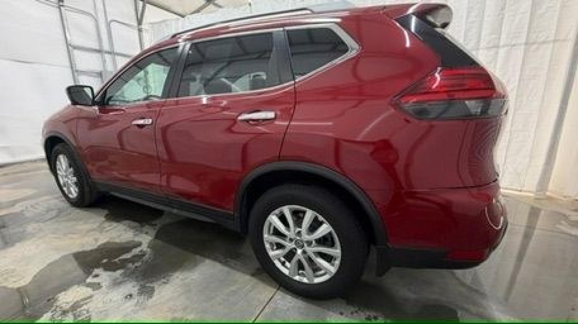 2017 Red Nissan Rogue SV (JN8AT2MT1HW) with an 2.5L I-4 DOHC engine, located at 1806 Veterans Memorial Hwy SW, Austell, GA, 30168, (770) 944-9558, 33.817959, -84.606987- Photo#2