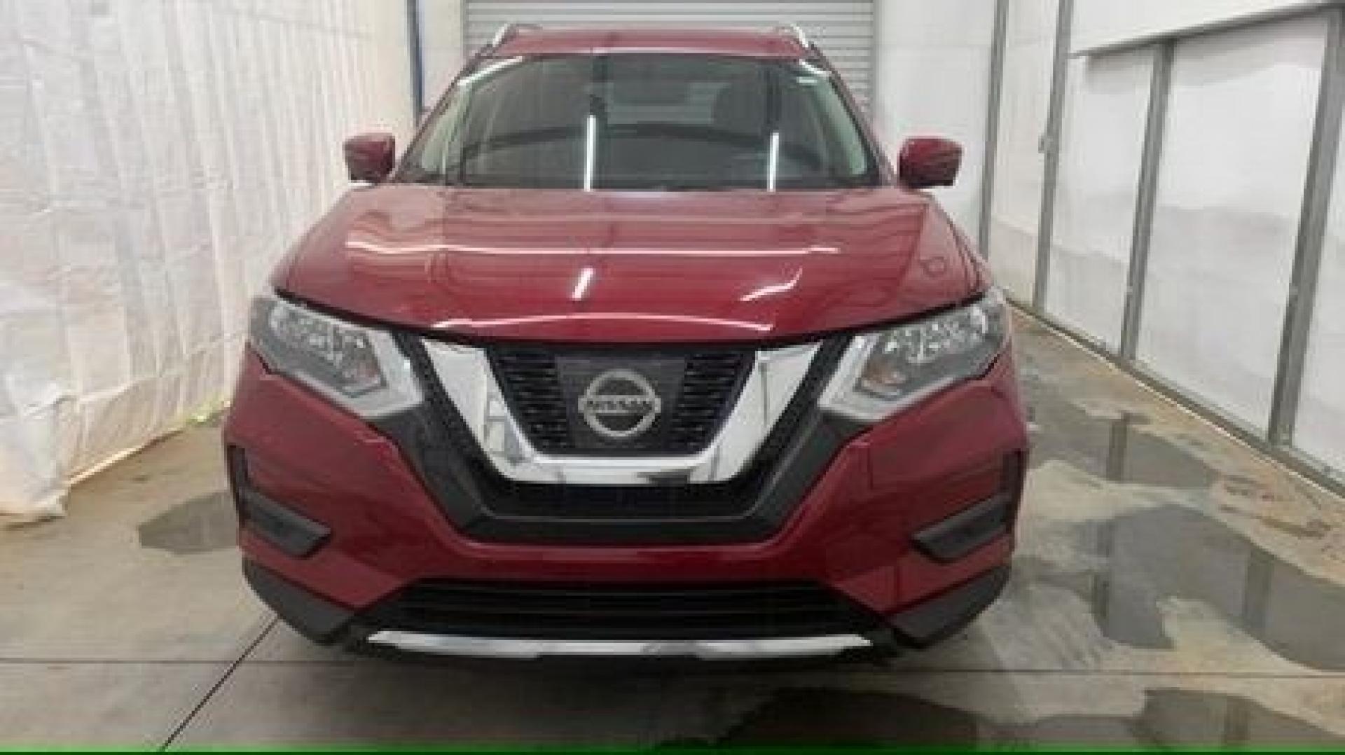 2017 Red Nissan Rogue SV (JN8AT2MT1HW) with an 2.5L I-4 DOHC engine, located at 1806 Veterans Memorial Hwy SW, Austell, GA, 30168, (770) 944-9558, 33.817959, -84.606987- Photo#9