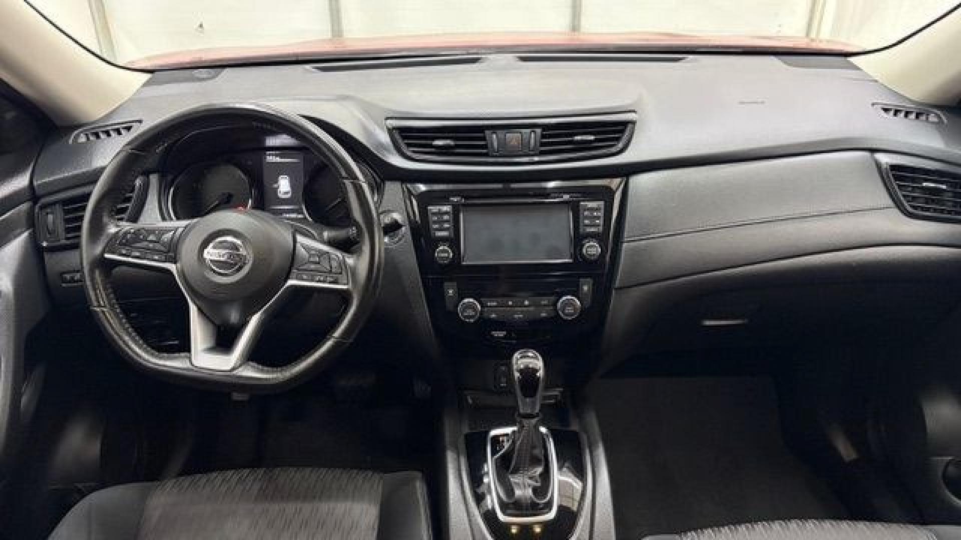 2017 Red Nissan Rogue SV (JN8AT2MT1HW) with an 2.5L I-4 DOHC engine, located at 1806 Veterans Memorial Hwy SW, Austell, GA, 30168, (770) 944-9558, 33.817959, -84.606987- Photo#15