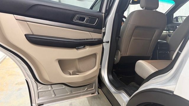 2018 Silver Ford Explorer XLT (1FM5K7DH7JG) , located at 1806 Veterans Memorial Hwy SW, Austell, GA, 30168, (770) 944-9558, 33.817959, -84.606987- Photo#13