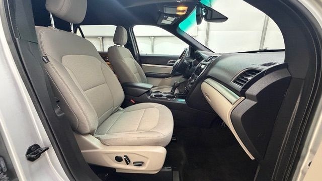 2018 Silver Ford Explorer XLT (1FM5K7DH7JG) , located at 1806 Veterans Memorial Hwy SW, Austell, GA, 30168, (770) 944-9558, 33.817959, -84.606987- Photo#21