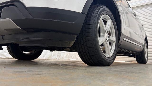 2018 Silver Ford Explorer XLT (1FM5K7DH7JG) , located at 1806 Veterans Memorial Hwy SW, Austell, GA, 30168, (770) 944-9558, 33.817959, -84.606987- Photo#23