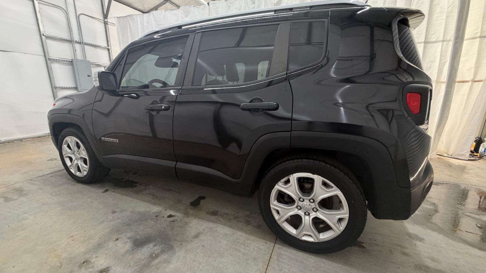 2016 Black Jeep Renegade Limited (ZACCJADT7GP) with an Tigershark MultiAir 2.4L I-4 variable valve contro engine, located at 1806 Veterans Memorial Hwy SW, Austell, GA, 30168, (770) 944-9558, 33.817959, -84.606987- Photo#2