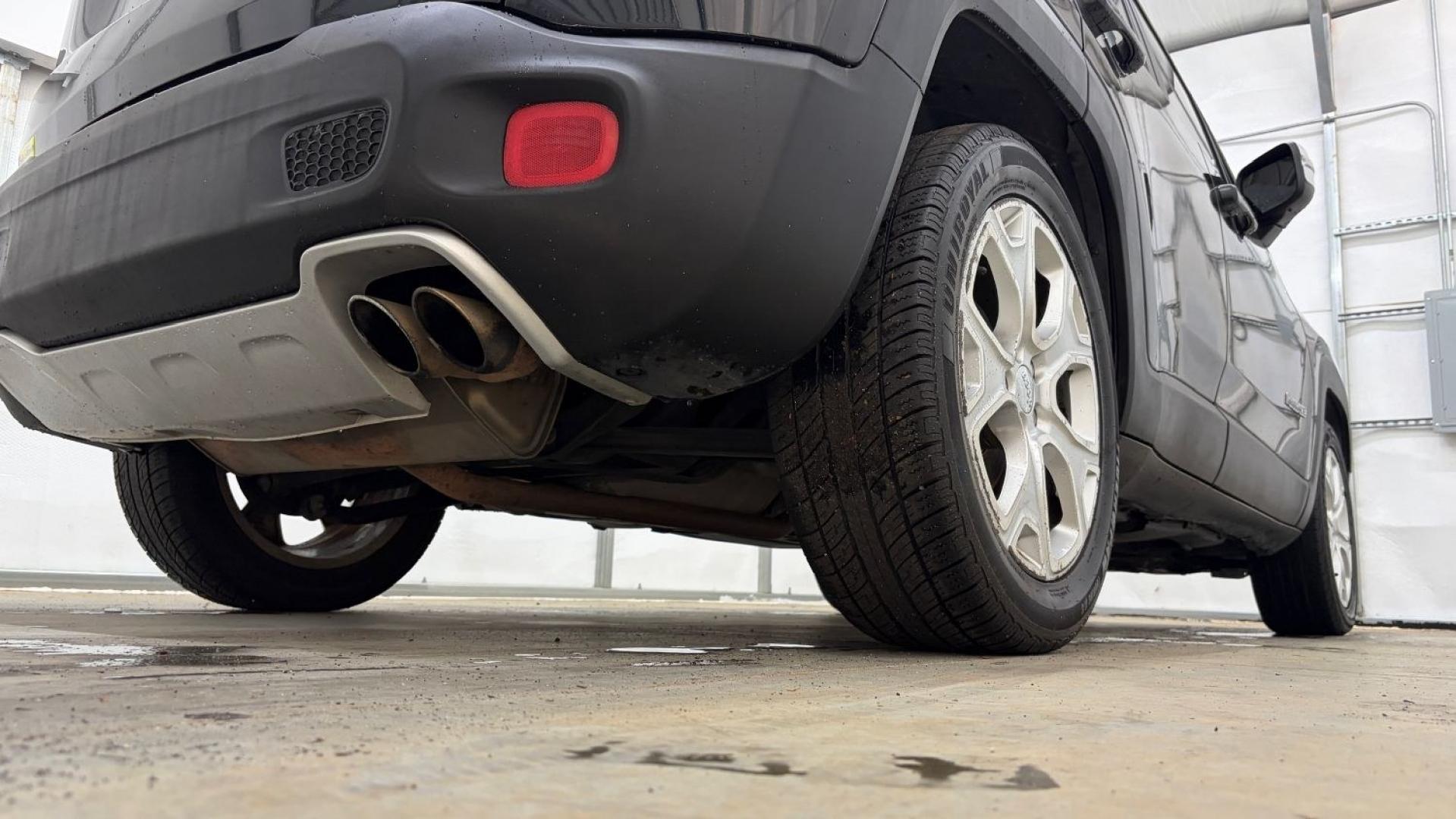 2016 Black Jeep Renegade Limited (ZACCJADT7GP) with an Tigershark MultiAir 2.4L I-4 variable valve contro engine, located at 1806 Veterans Memorial Hwy SW, Austell, GA, 30168, (770) 944-9558, 33.817959, -84.606987- Photo#21