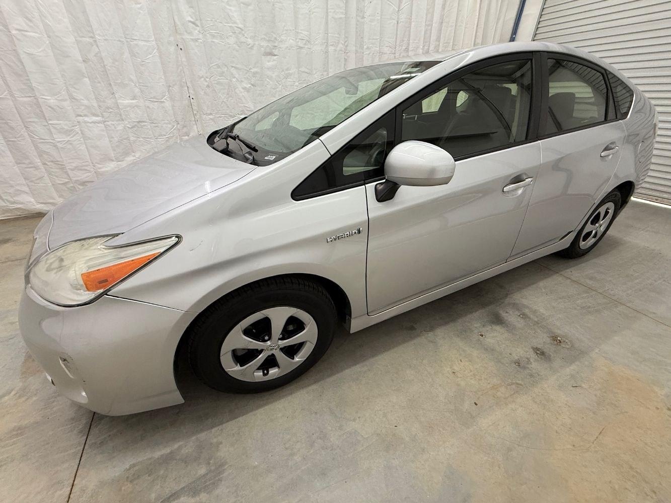 2013 Silver Toyota Prius Three (JTDKN3DU1D5) with an 1.8L I-4 DOHC engine, located at 1806 Veterans Memorial Hwy SW, Austell, GA, 30168, (770) 944-9558, 33.817959, -84.606987- Photo#1