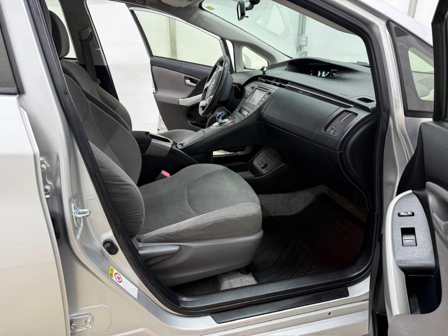 2013 Silver Toyota Prius Three (JTDKN3DU1D5) with an 1.8L I-4 DOHC engine, located at 1806 Veterans Memorial Hwy SW, Austell, GA, 30168, (770) 944-9558, 33.817959, -84.606987- Photo#16