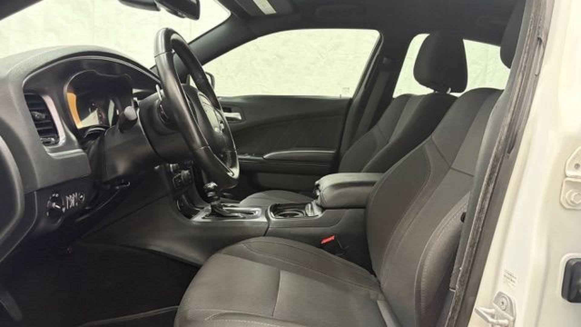 2017 White Dodge Charger R/T RWD (2C3CDXCT1HH) with an HEMI 5.7L V-8 regula engine, located at 1806 Veterans Memorial Hwy SW, Austell, GA, 30168, (770) 944-9558, 33.817959, -84.606987 - This Charger is in good condition and delivers real Hemi power, giving you the kind of performance and presence the Charger is known for. The tires are great, so there's no need to spend extra on replacements, and the paint is in good shape. Inside, the interior is impeccable and looks as good as it- Photo#11
