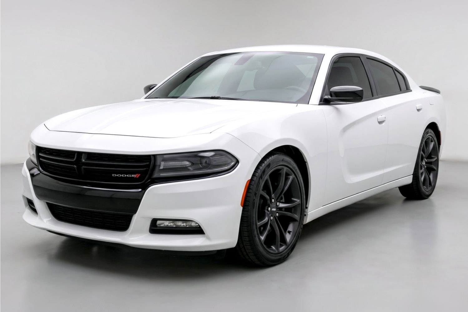 photo of 2017 Dodge Charger R/T RWD