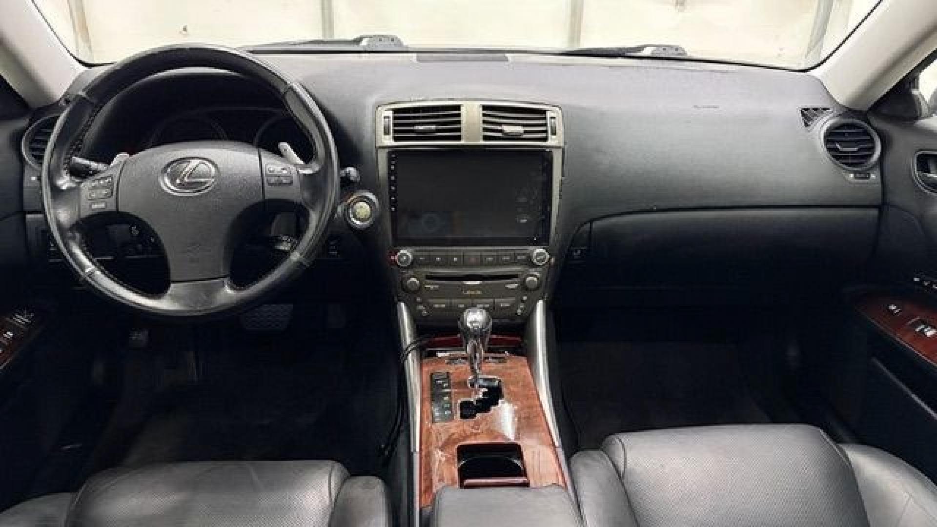 2006 Gray Lexus IS IS 250 AWD (JTHCK262762) with an 2.5L V6 24V DOHC engine, 6-Speed Automatic transmission, located at 1806 Veterans Memorial Hwy SW, Austell, GA, 30168, (770) 944-9558, 33.817959, -84.606987- Photo#15