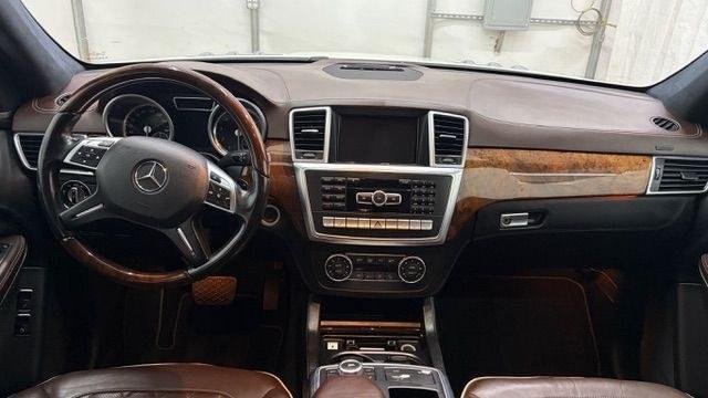 2016 White Mercedes-Benz GL 550 4MATIC (4JGDF7DE8GA) with an 4.7L V-8 gasoline direct injection engine, located at 1806 Veterans Memorial Hwy SW, Austell, GA, 30168, (770) 944-9558, 33.817959, -84.606987 - Why Choose Automania? At Automania, we make car buying easy and stress-free, with over 20 years serving Austell, GA and the surrounding communities. WE FINANCE GOOD AND NOT SO GOOD CREDIT, we work with all credit types, and every vehicle comes with a free vehicle history report so you know its backg- Photo#16