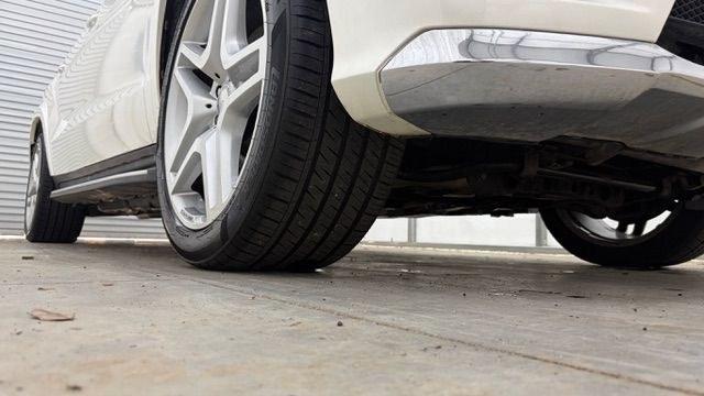 2016 White Mercedes-Benz GL 550 4MATIC (4JGDF7DE8GA) with an 4.7L V-8 gasoline direct injection engine, located at 1806 Veterans Memorial Hwy SW, Austell, GA, 30168, (770) 944-9558, 33.817959, -84.606987 - Why Choose Automania? At Automania, we make car buying easy and stress-free, with over 20 years serving Austell, GA and the surrounding communities. WE FINANCE GOOD AND NOT SO GOOD CREDIT, we work with all credit types, and every vehicle comes with a free vehicle history report so you know its backg- Photo#20
