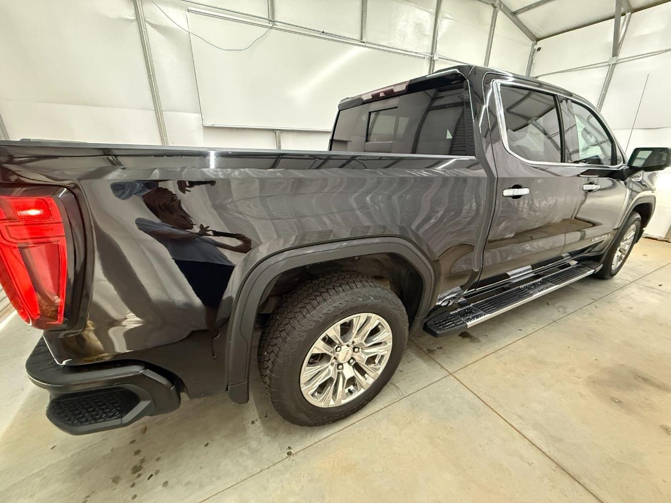 2015 Black GMC Sierra 1500 SLE (3GTU2UEC2FG) with an EcoTec3 4.3L V-6 gasoline direct injection engine, located at 1806 Veterans Memorial Hwy SW, Austell, GA, 30168, (770) 944-9558, 33.817959, -84.606987- Photo#6