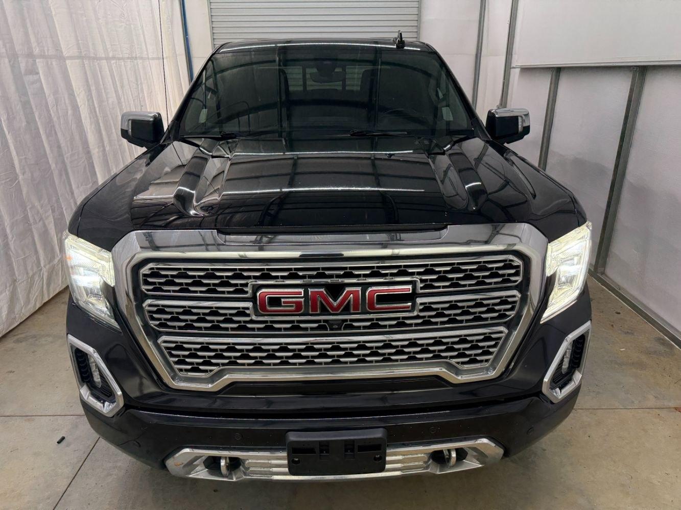2015 Black GMC Sierra 1500 SLE (3GTU2UEC2FG) with an EcoTec3 4.3L V-6 gasoline direct injection engine, located at 1806 Veterans Memorial Hwy SW, Austell, GA, 30168, (770) 944-9558, 33.817959, -84.606987- Photo#9