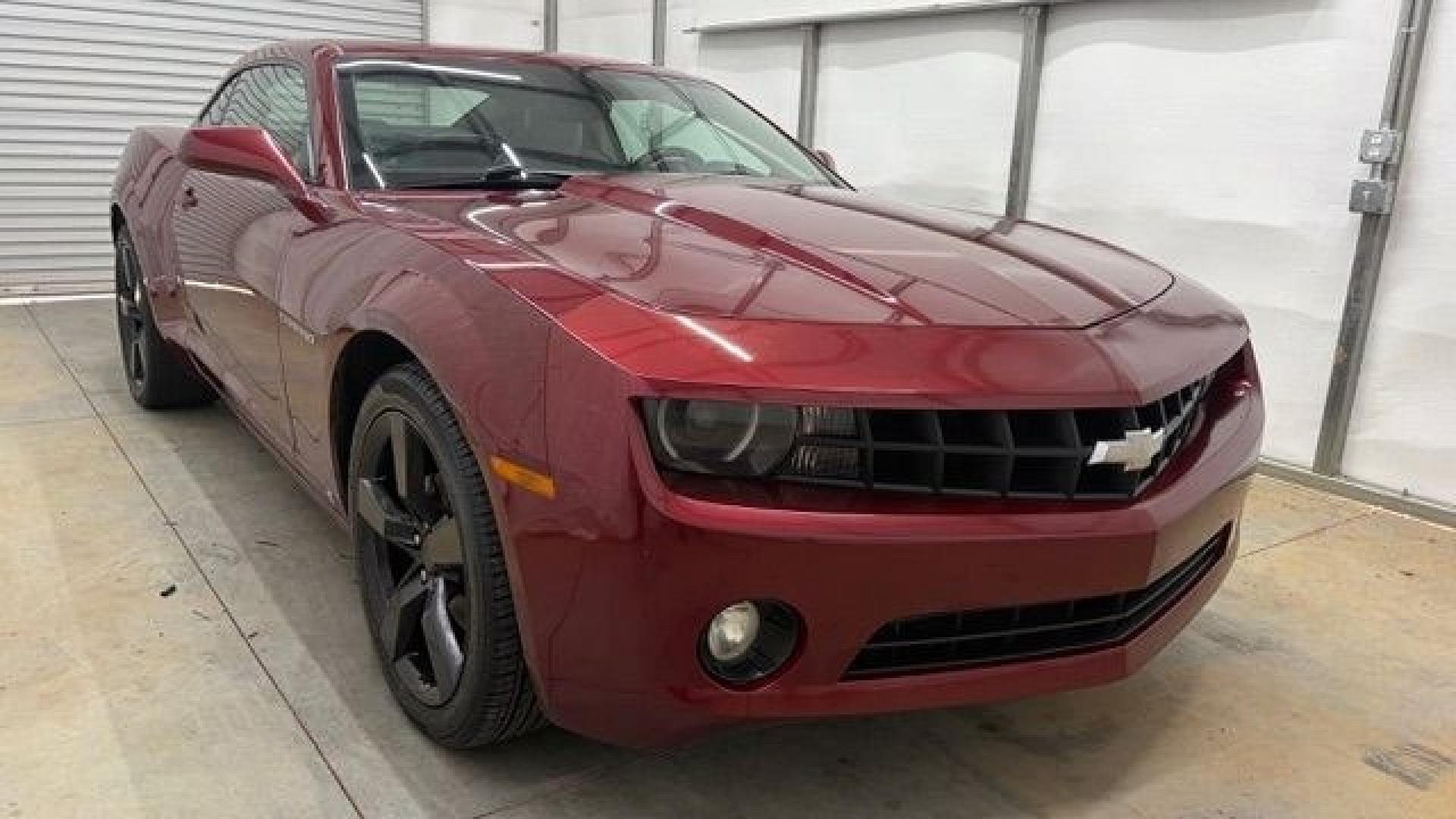 2010 Red Chevrolet Camaro 2LT (2G1FG1EV0A9) with an 3.6L V-6 gasoline direct injection engine, Manual transmission, located at 1806 Veterans Memorial Hwy SW, Austell, GA, 30168, (770) 944-9558, 33.817959, -84.606987- Photo#8