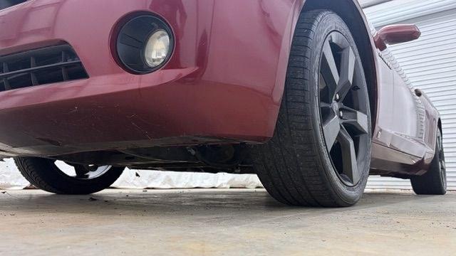 2010 Red Chevrolet Camaro 2LT (2G1FG1EV0A9) with an 3.6L V-6 gasoline direct injection engine, Manual transmission, located at 1806 Veterans Memorial Hwy SW, Austell, GA, 30168, (770) 944-9558, 33.817959, -84.606987- Photo#16